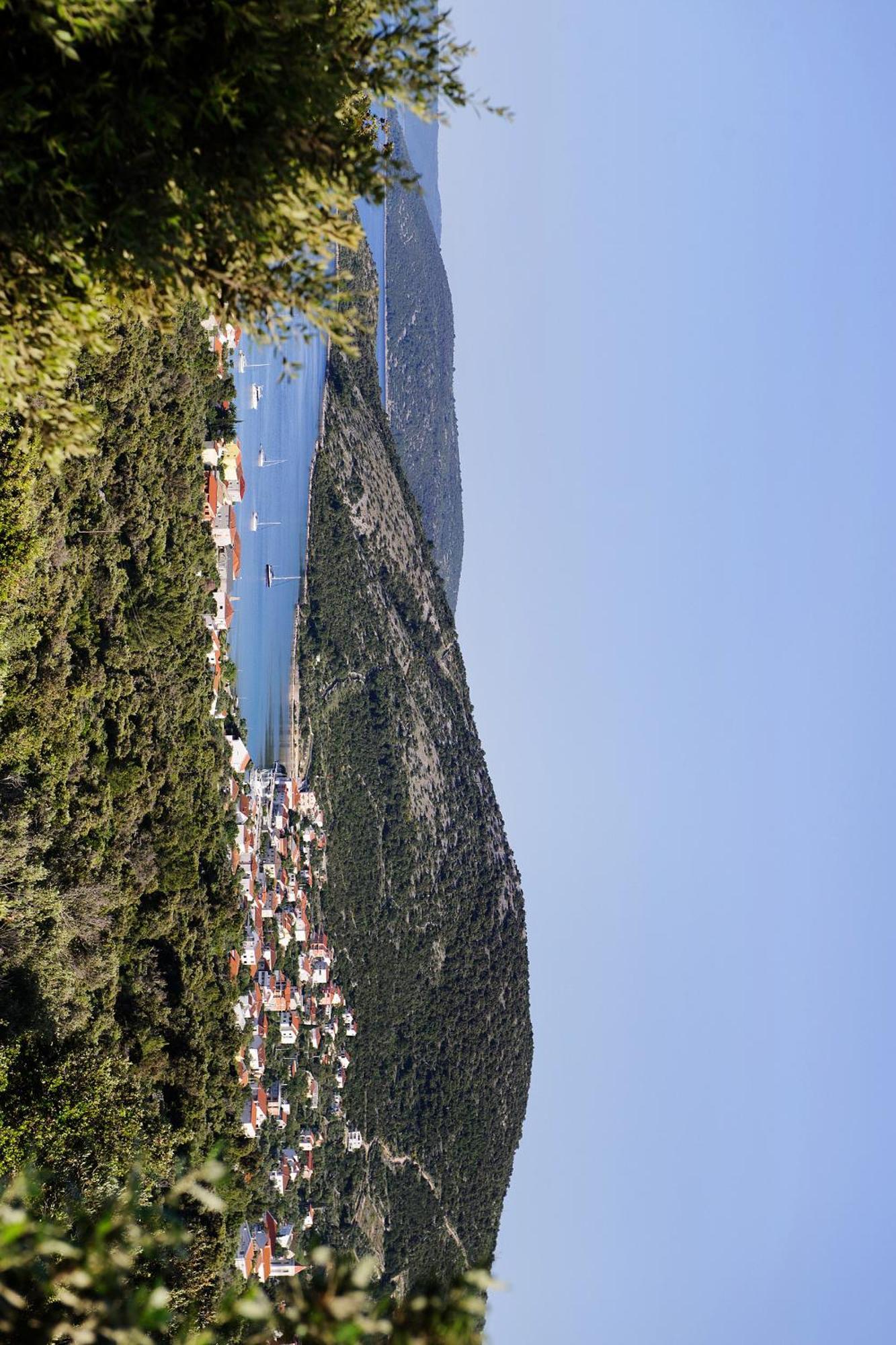 Apartments Zdenka Vinišće Exteriér fotografie