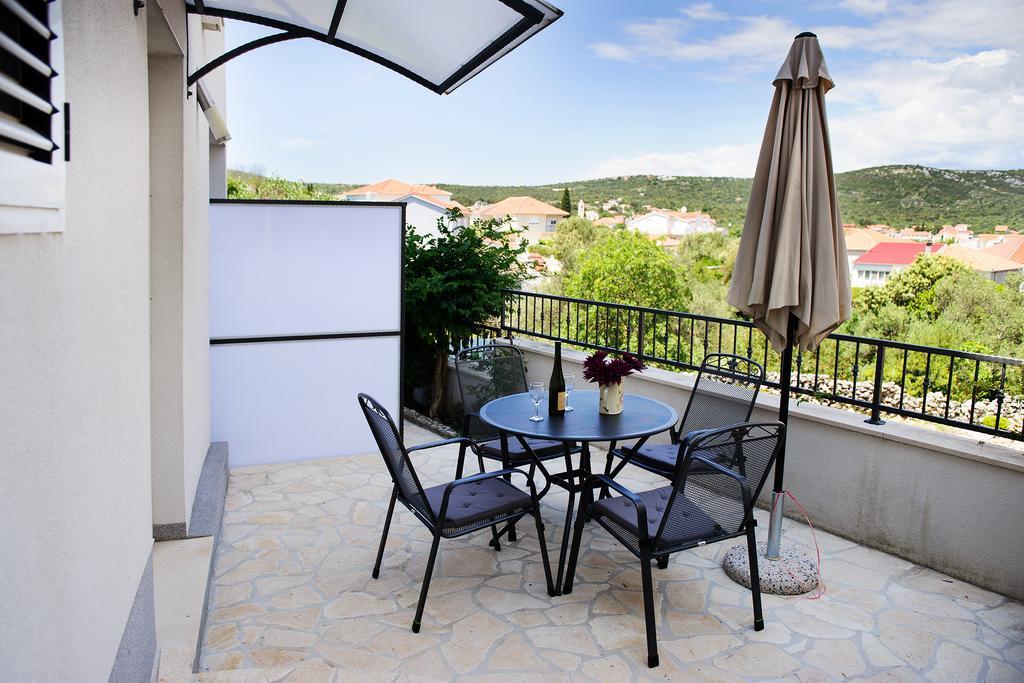Apartments Zdenka Vinišće Exteriér fotografie